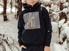 Vilks mežā - eksluzīvs dizains no Artūrs-jauniešu hūdijs