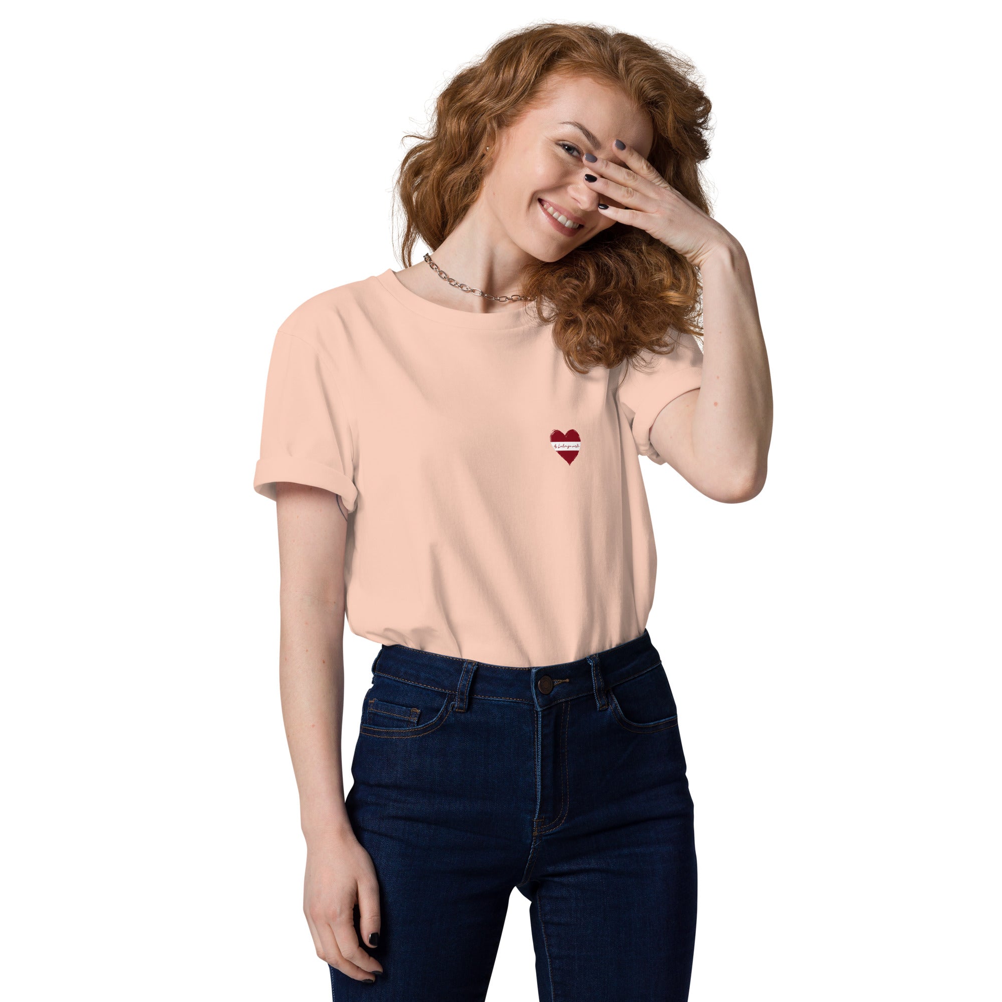 Ar Latviju sirdī - unisex organiskās kokvilnas t-krekls❤️