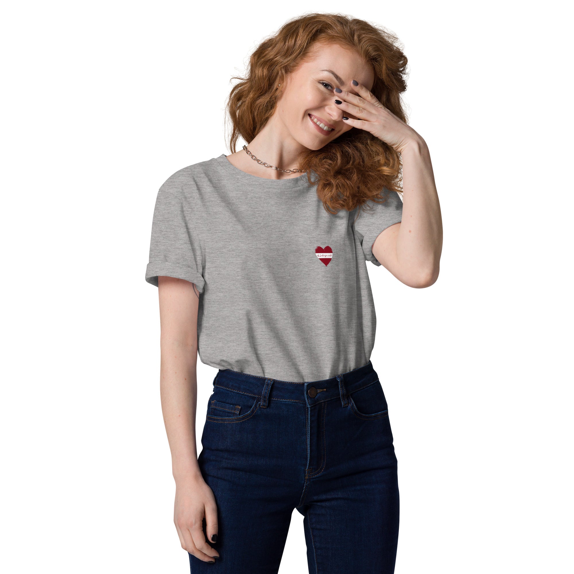 Ar Latviju sirdī - unisex organiskās kokvilnas t-krekls❤️