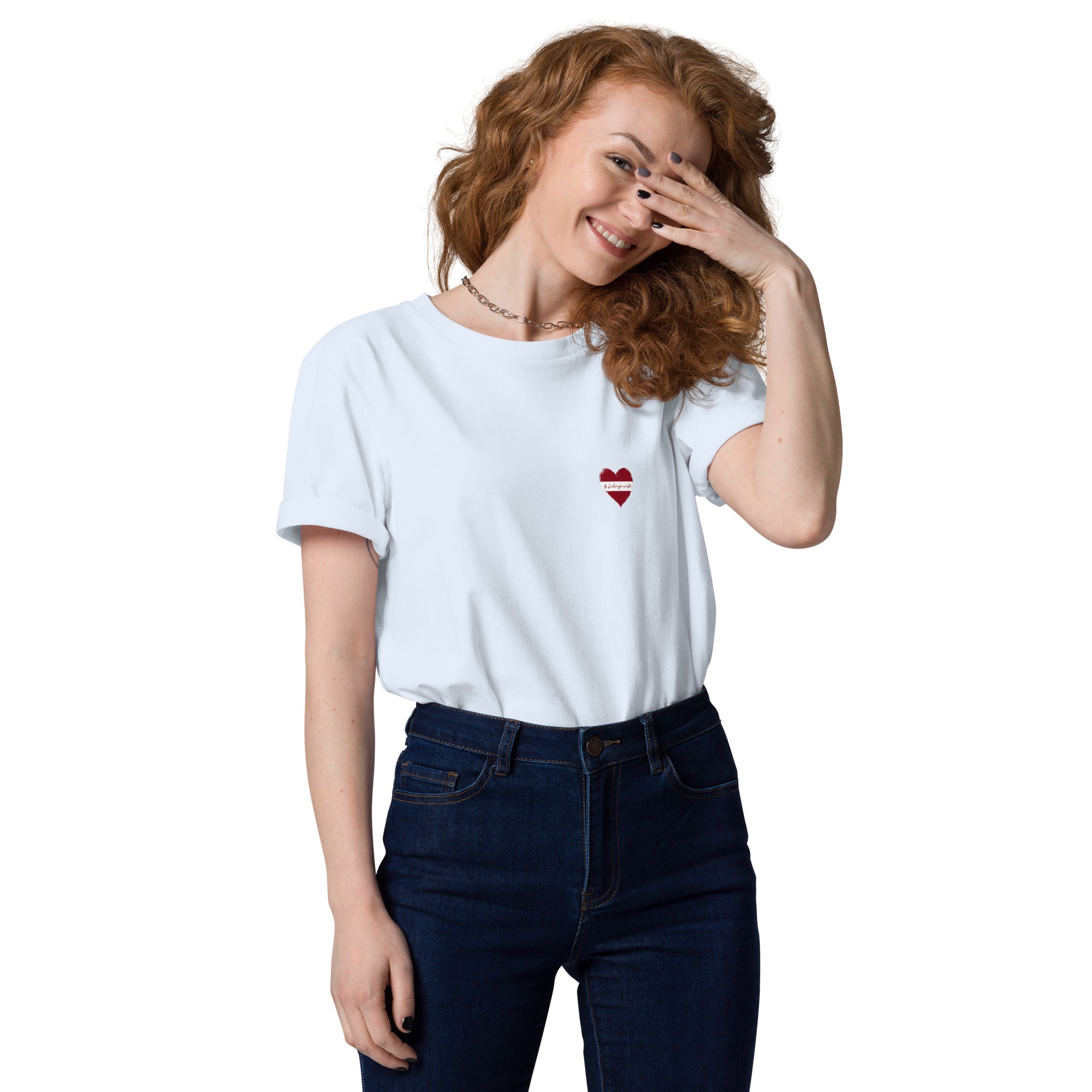Ar Latviju sirdī - unisex organiskās kokvilnas t-krekls❤️