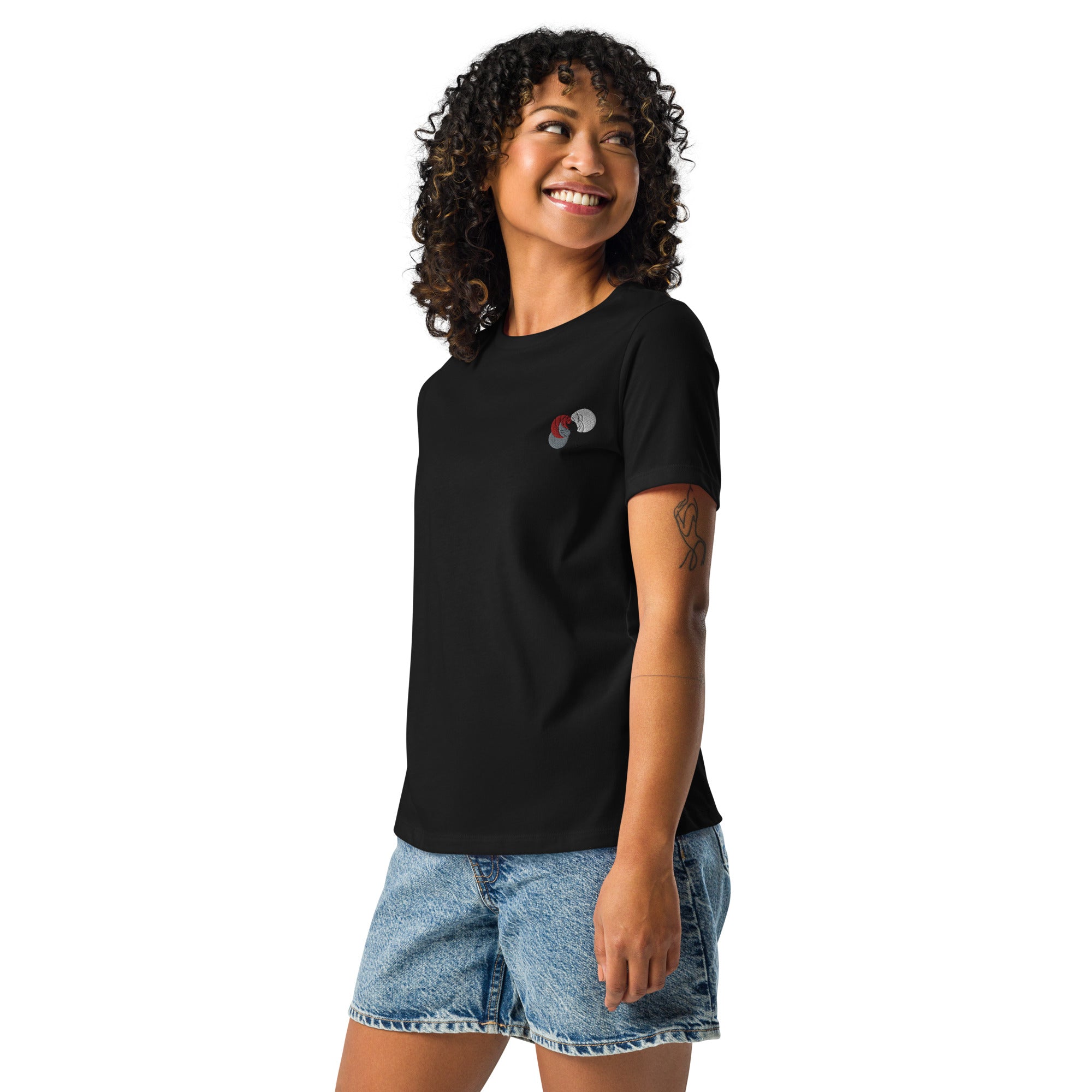 Flower minimalistic design, embroidery. Women's Relaxed T-Shirt
